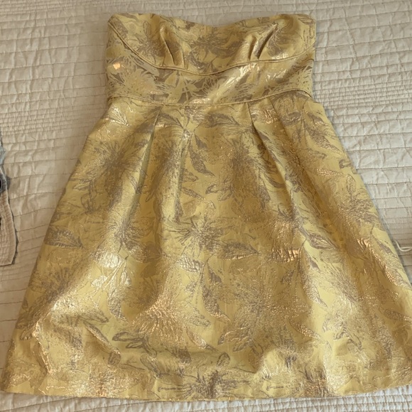BCBG Max Azria Yellow Gold Floral Strapless Summer Pleated Party Dress  Size 12 - Picture 2 of 8